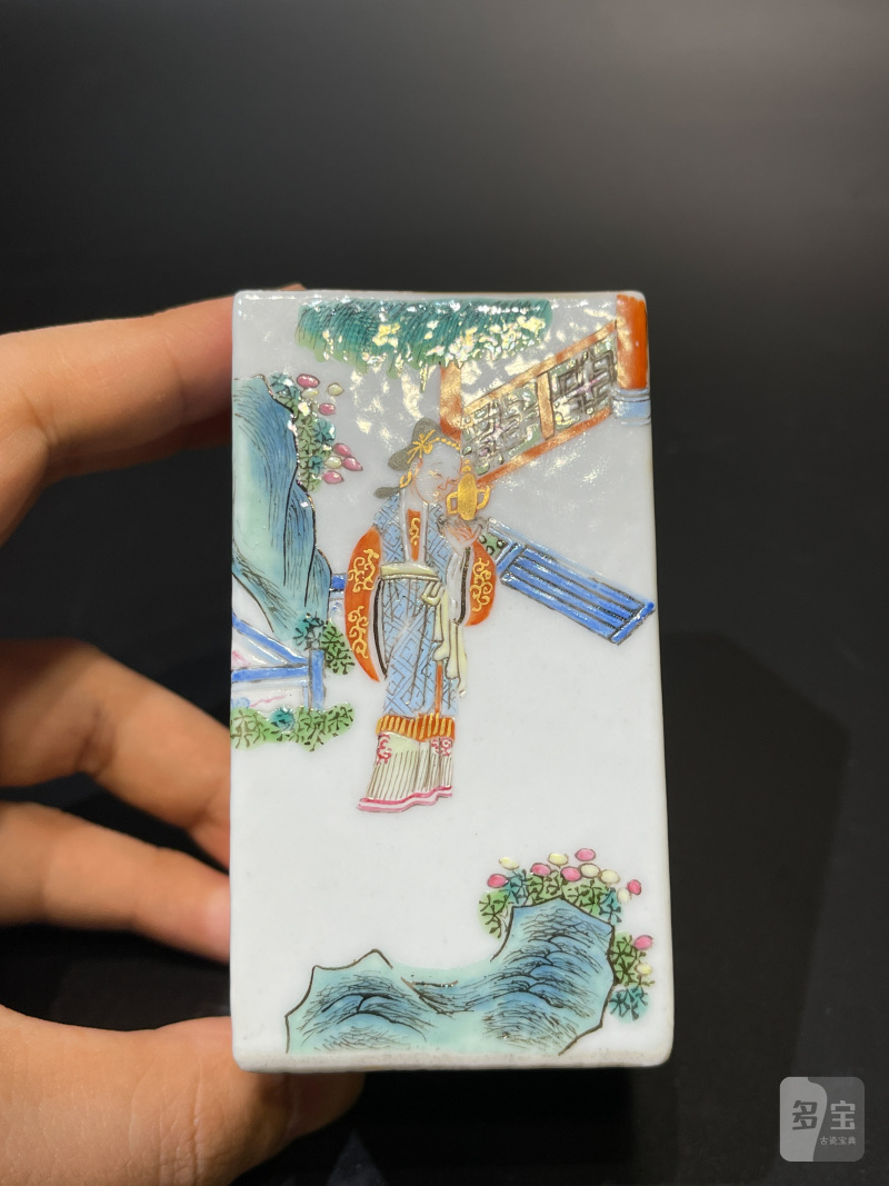 清中期 粉彩西厢记故事图四方笔筒 - 图5